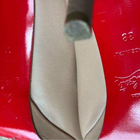 Christian Louboutin Nude Heels - Picture 5 of 6